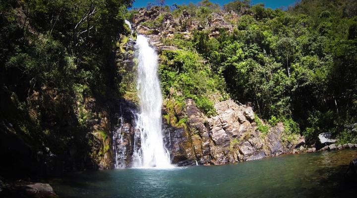Cachoeira da Serra Azul + Transporte | Adrenalina MT
